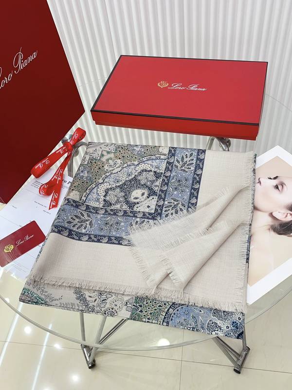 Loro Piana Scarf LPC00065 Loro Piana Scarf LPC00065